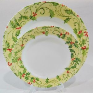 NW Corelle HOLLY Choose: DINNER or LUNCH PLATE Red Gold Green Holiday Berries