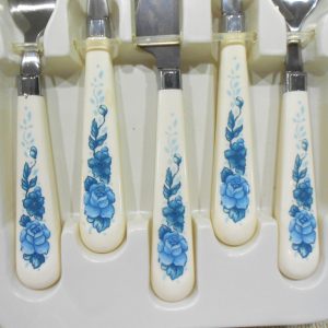 NEW 20-pc Corelle BLUE VELVET FLATWARE SET Regent Stainless Steel Melamine Roses