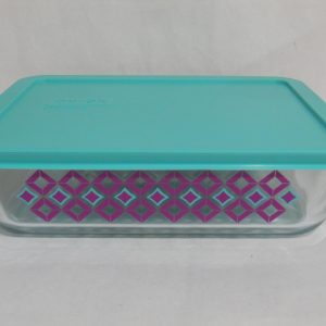 Pyrex DIAMONDS 6 Cup RECTANGULAR Food Storage Container TURQUOISE PURPLE