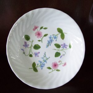 NRM Corelle Impressions DELICATE ARRAY 20-oz PASTA BOWL Soup Floral Swirled Rim