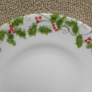 Corelle EVERGREEN ROSE 6.25 PLATE Bread Dessert Appetizer Christmas Holly Berry