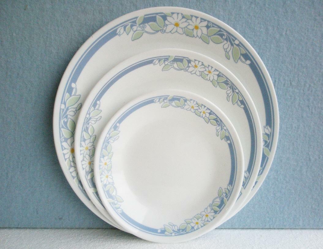 Corelle JASMINE 6 3/4 BREAD DESSERT Plate WHITE Floral Blossom & BLUE Bands NEW