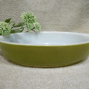 PYREX 10-oz AVOCADO GREEN PIXIE Corning 700 ml AuGratin Dish Milkglass 7 Baker