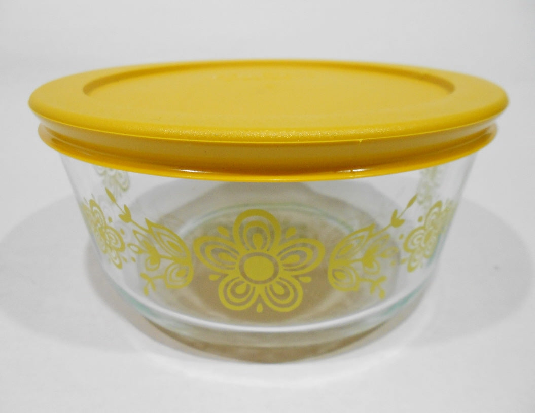 HTF Vtg. Pyrex BUTTERFLY YELLOW Gold 4-Cup Glass Storage Bowl & Cover w/Tags - Image 2